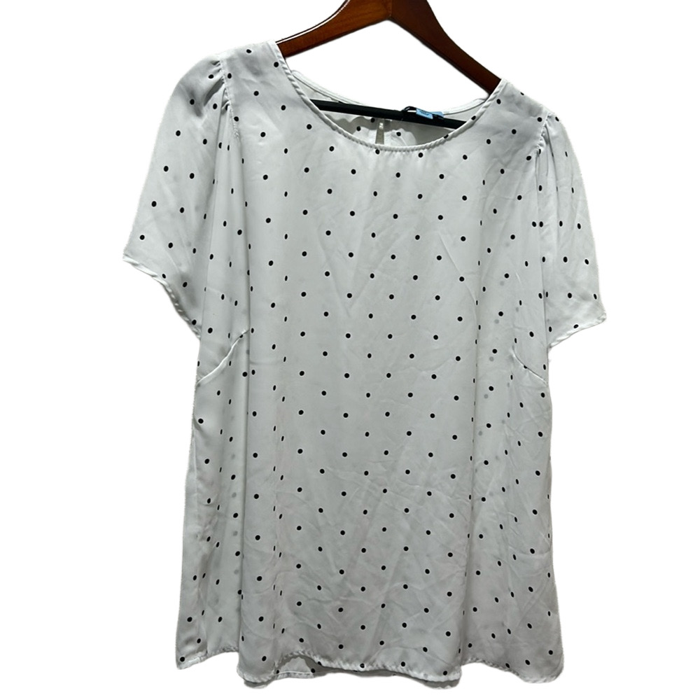 CECE short sleeve white with dots size XXL GUC…